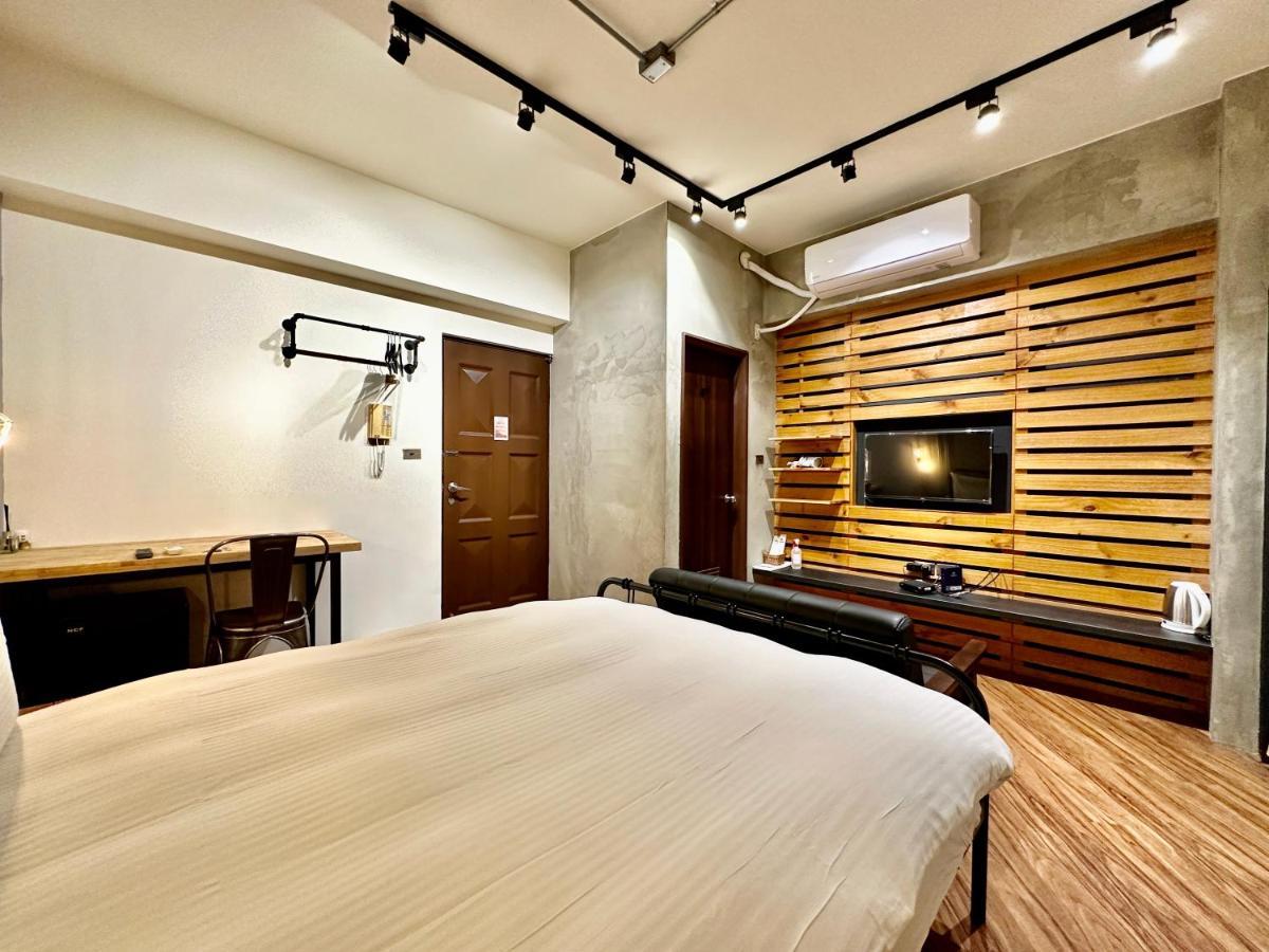 小鹿 Homestay Taichung Exteriör bild