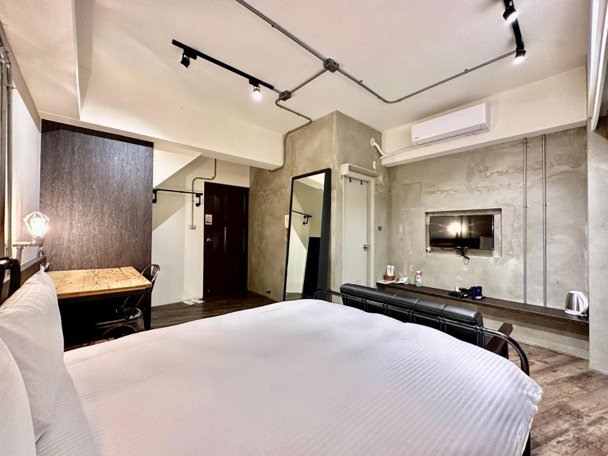 小鹿 Homestay Taichung Exteriör bild