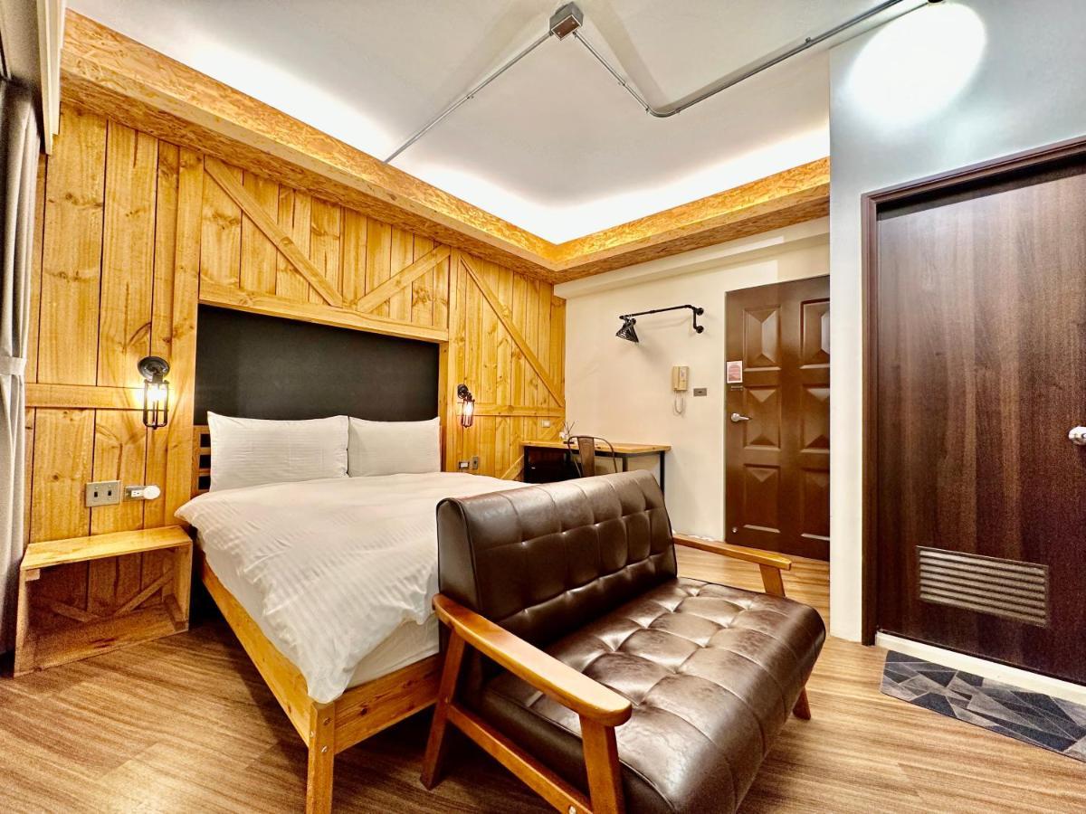 小鹿 Homestay Taichung Exteriör bild