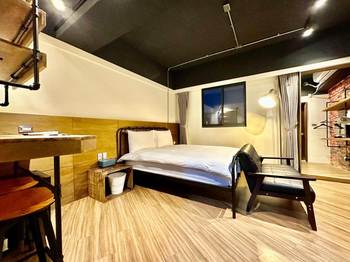 小鹿 Homestay Taichung Exteriör bild